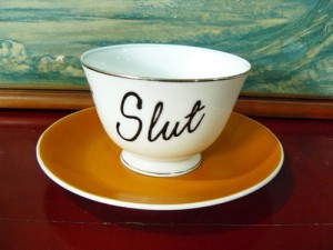 rencontre avec dominatrice fouet cuir talon haut 108